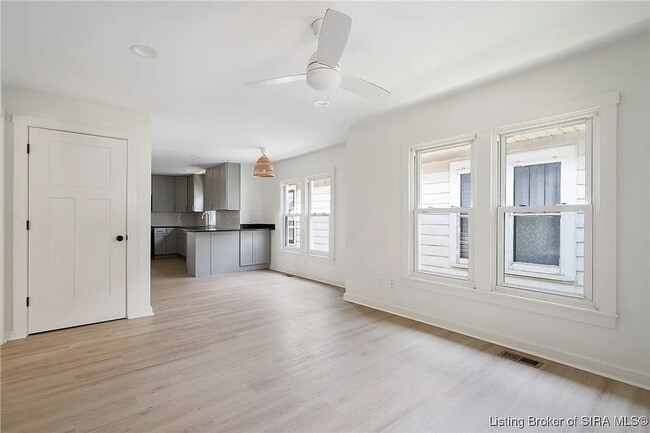 Building Photo - 4 bedroom House in New Albany