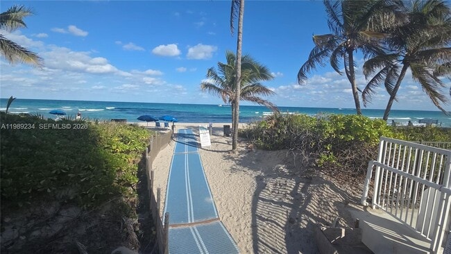 Building Photo - 1980 S Ocean Dr