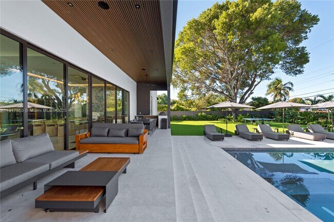 Building Photo - 1881 NE 196th Terrace