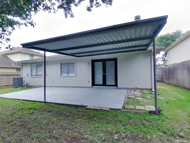 Building Photo - 18018 Heron Forest Ln