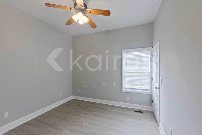 Building Photo - 603 Hudson Ave