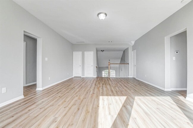 Building Photo - 15010 Golden Summer Ct
