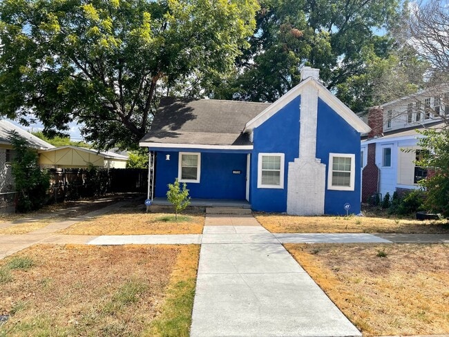 Building Photo - 4 Bed / 2 Bath Home in Historic Southside ...