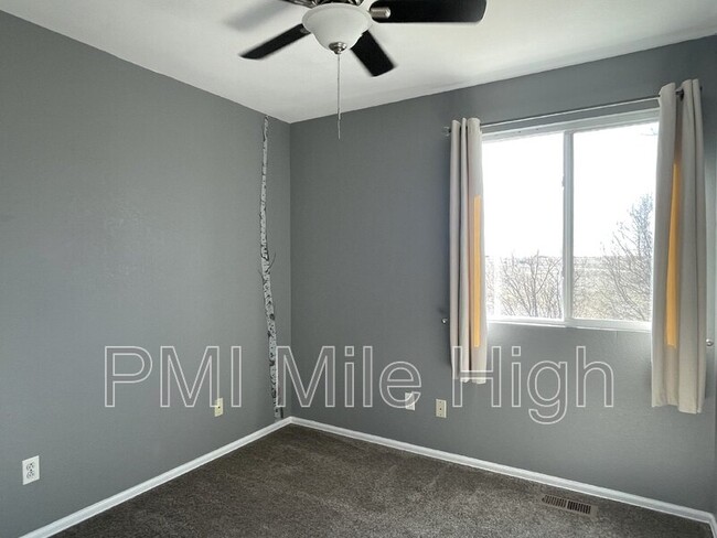 Building Photo - 7983 Emerson Ave