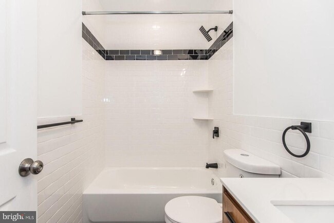 Building Photo - 315 N Preston St