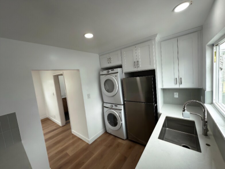 Building Photo - 780 Junipero Ave