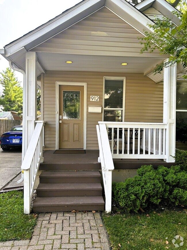 Building Photo - 912 Humphrey Ave