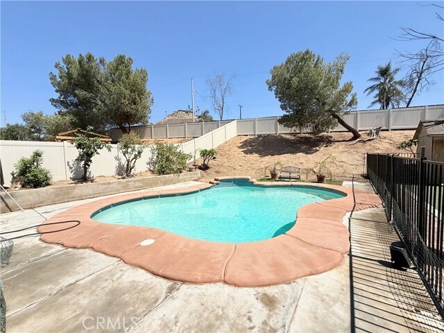 Building Photo - 5948 Quiroz Dr