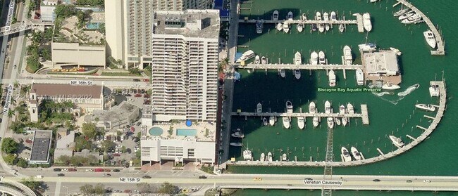 Building Photo - 555 NE 15th St