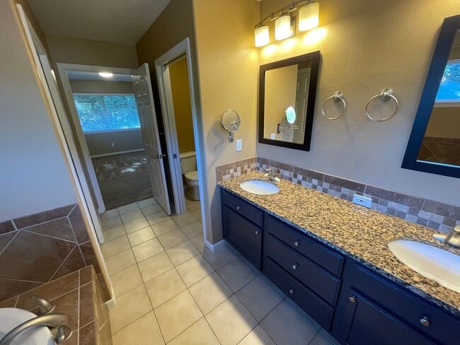 Building Photo - 3502 Marion Way