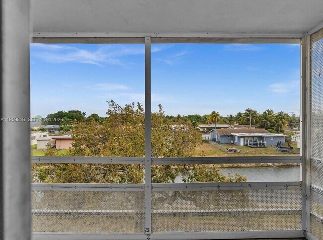 Building Photo - 4731 NW 10th Ct