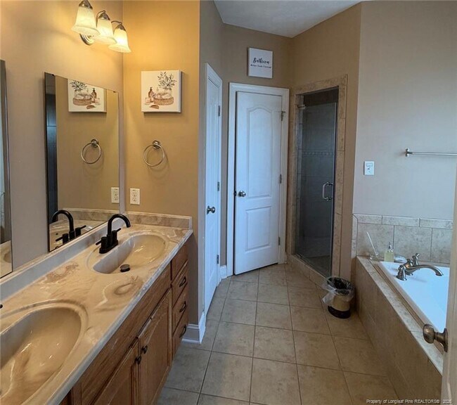 Building Photo - 115 Dairy Ct