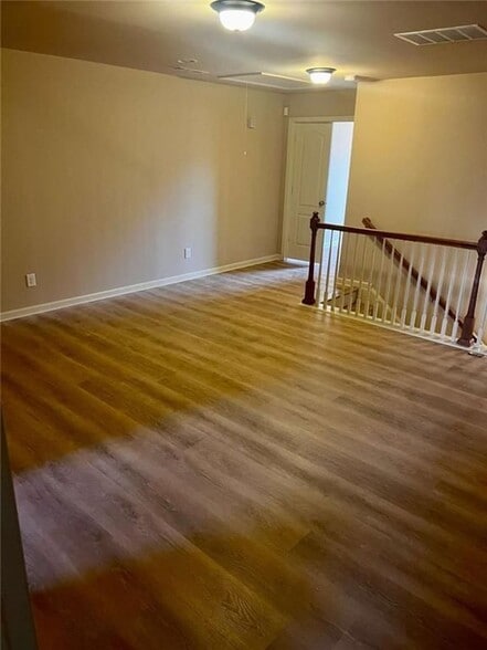 Building Photo - 3702 Brockenhurst Dr