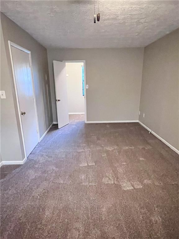 Building Photo - 2936 Spanish Oak Dr SW