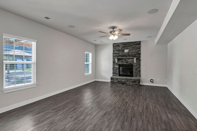 Building Photo - 217 Golden Fluke Dr