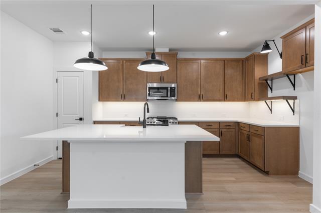 Building Photo - 2216 Cedar Blf Ln