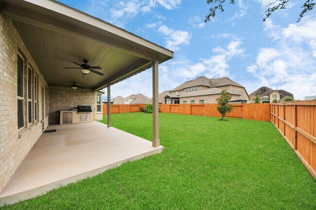 Building Photo - 28215 Shorecrest Ln
