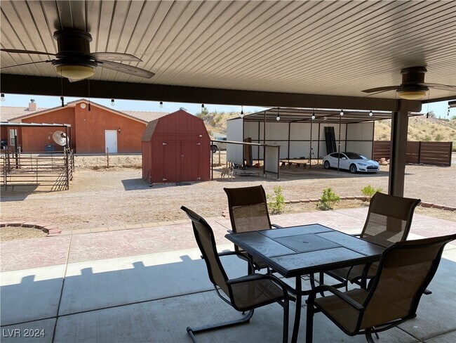 Building Photo - 1005 E McKnight Ave