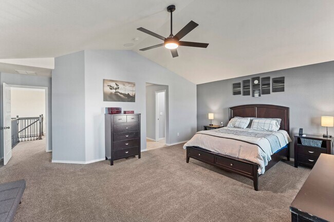Building Photo - Beautiful 5-Bedroom, 4-Bathroom Home with ...