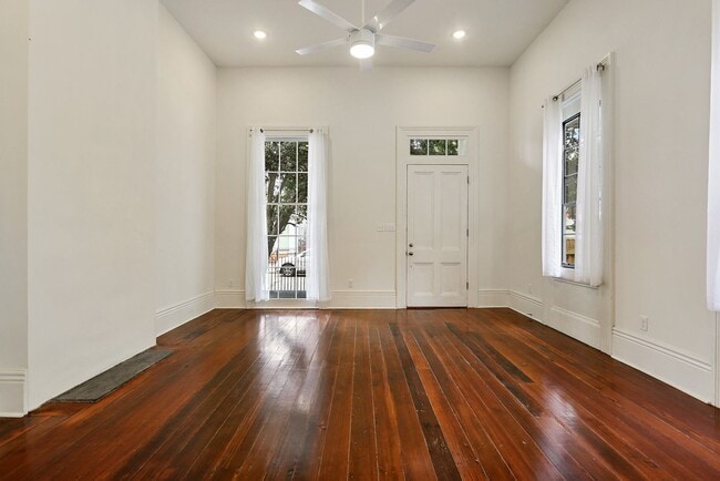 Building Photo - 2123 S Liberty St