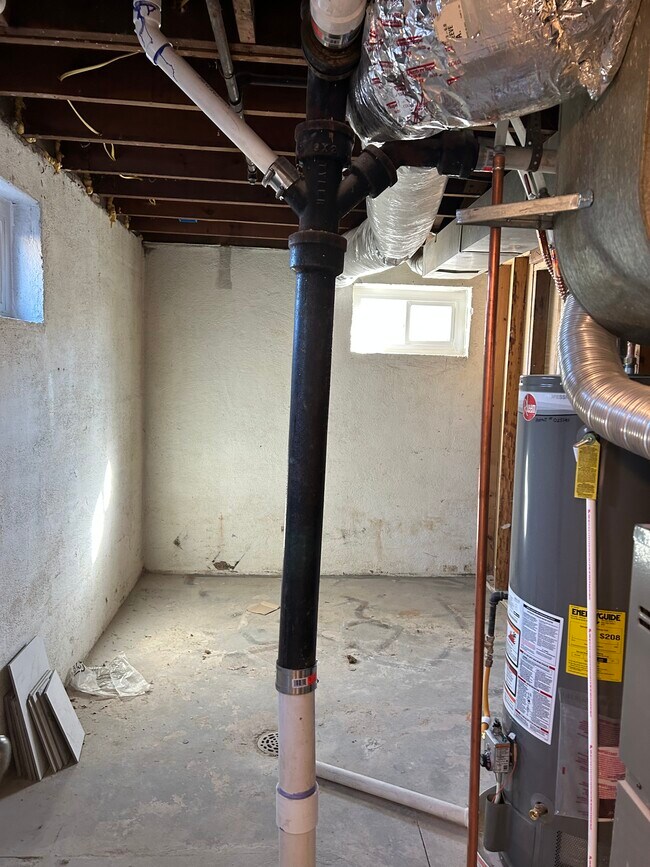 Storage - 3410 N Cascade Ave