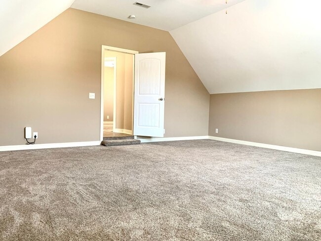 Building Photo - 1053 Quiver Ln