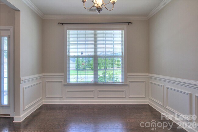 Building Photo - 3013 Hamilton Mill Dr