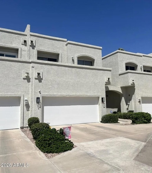 Building Photo - 1442 W Coral Reef Dr