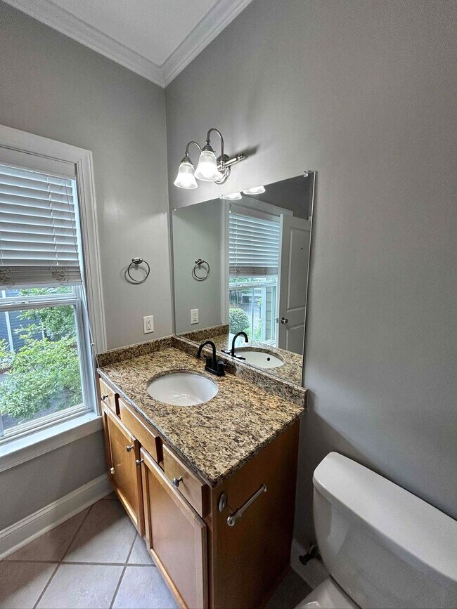 Building Photo - Elegant Intown Living in Carlyle Park – Beautiful 3BR/3.5BA Townhome