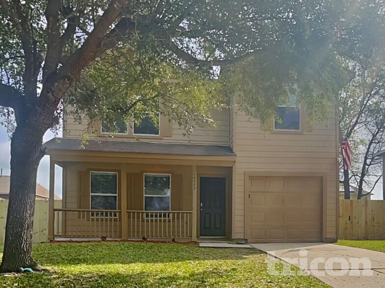 Building Photo - 16783 Fallen Timbers Dr