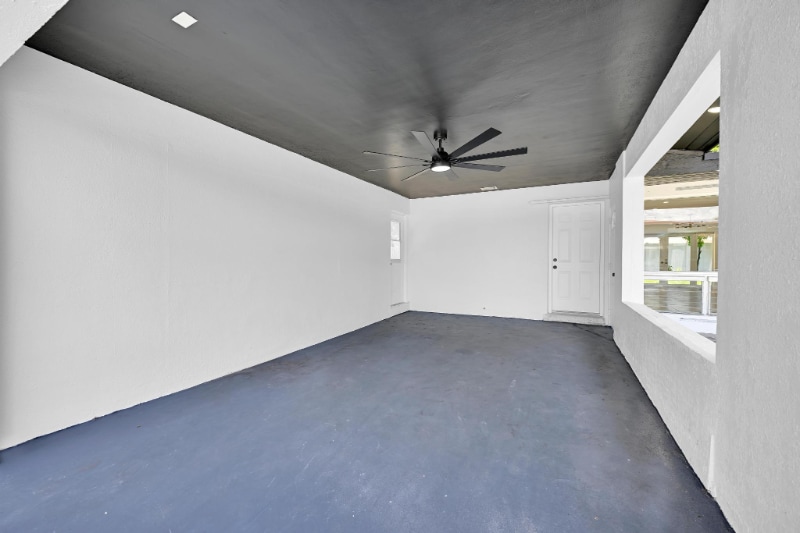 Building Photo - 5270 NE 18th Ave