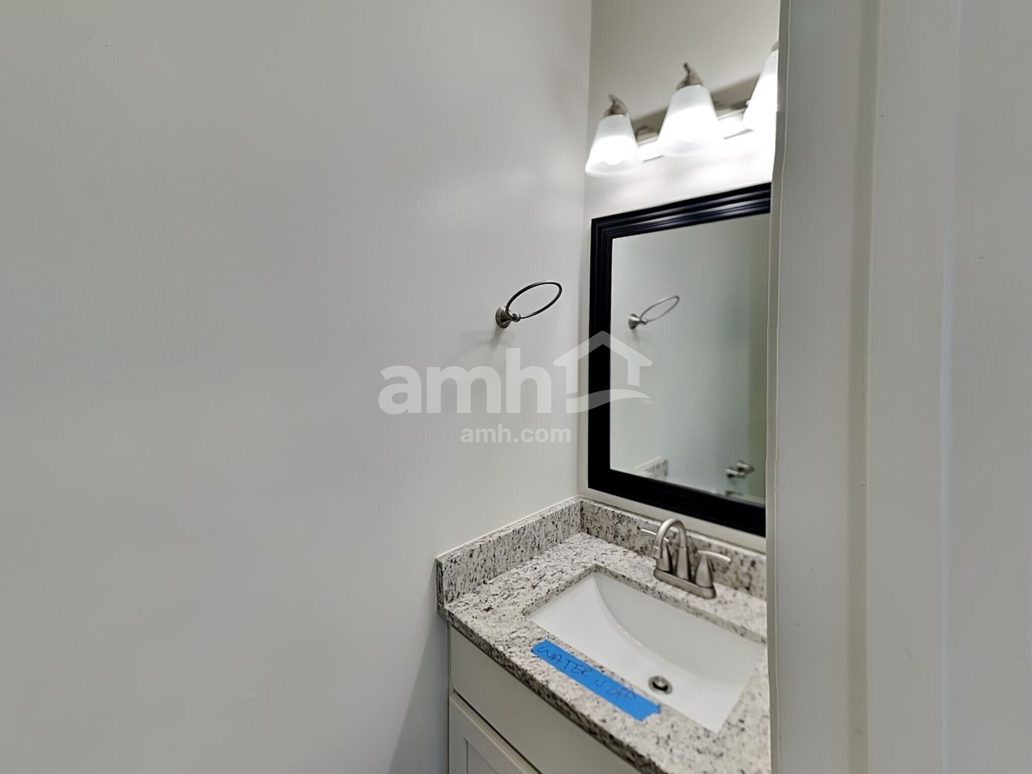 Building Photo - 1205 Chapmans Retreat Dr