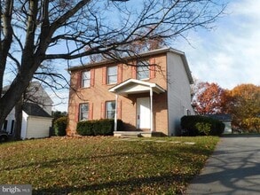 Building Photo - 106 Astoria Ct