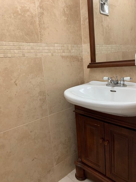 First Floor Half Bathroom - 10901 N Kendall Dr