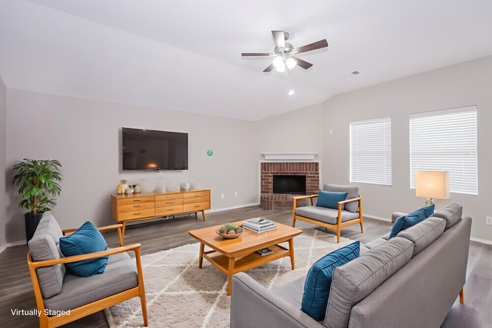 Building Photo - 620 Destin Dr