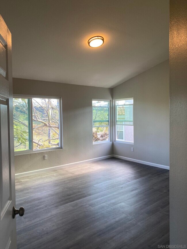 Building Photo - 5269 Setting Sun Way