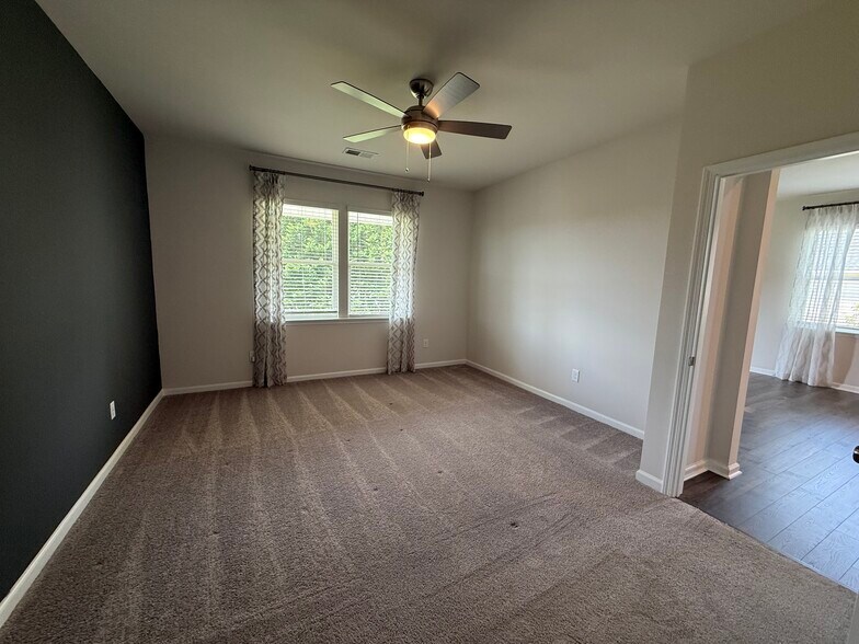 Master Bedroom - 3020 Hillgate Trl