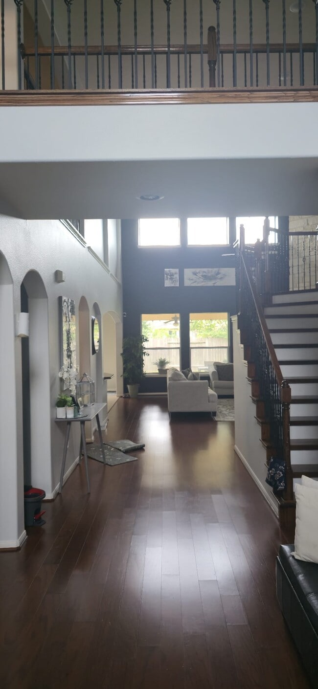 Building Photo - 8153 Tranquil Lake Way