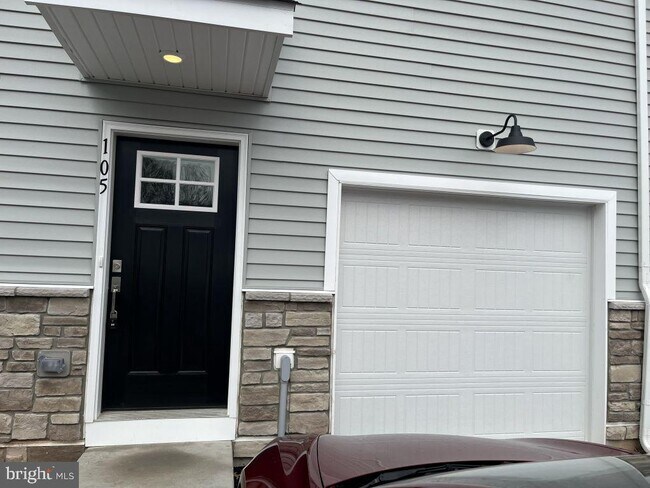 Building Photo - 103 Abramo Victor Dr