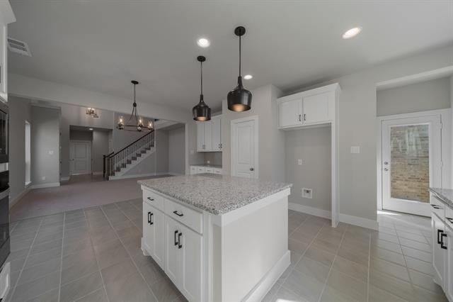 Building Photo - 3524 Knightly Dr