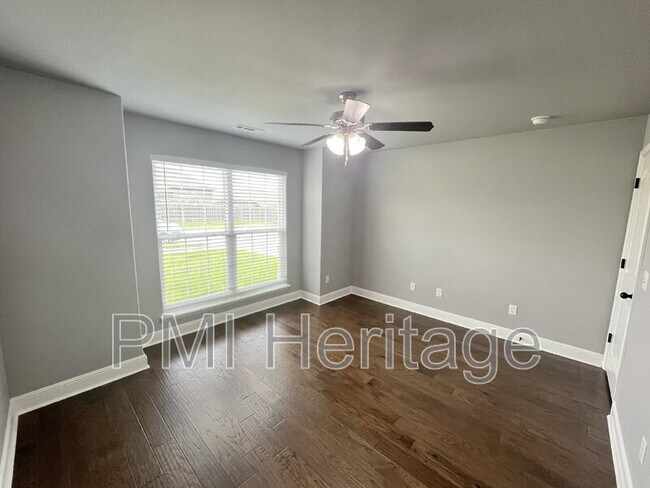 Building Photo - 3661 Ambrosia Ln