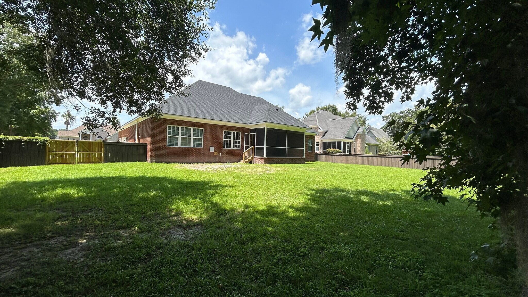 Building Photo - 389 Chastain Cir