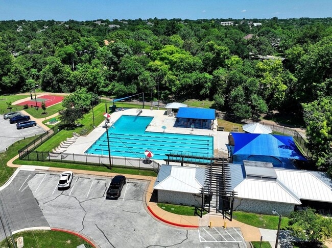 Building Photo - 3112 Freemont St