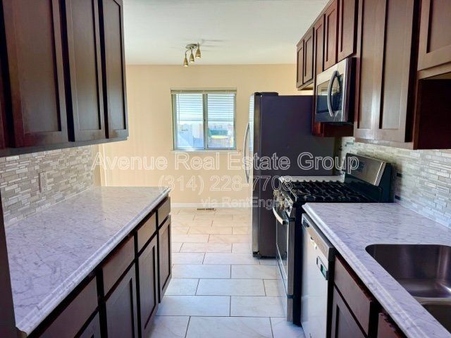 Building Photo - 11090 Alan Shepard Dr