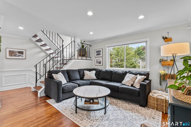 Building Photo - 63 Myano Ln