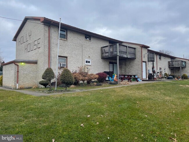 Building Photo - 508 Washington St