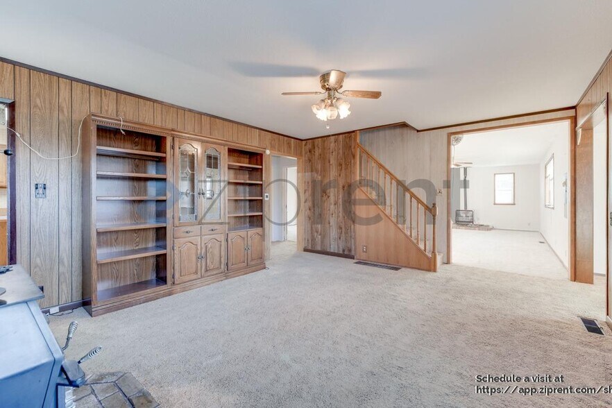 Building Photo - 351 Blake St