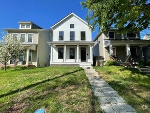 Building Photo - 510 W 19th St