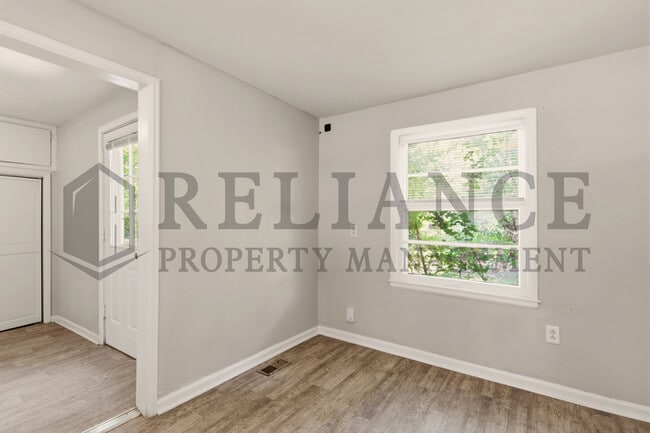 Building Photo - 1126 Silverdale Ct