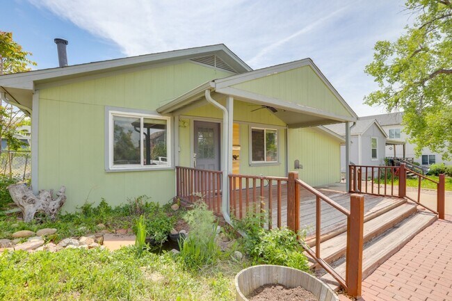 Building Photo - Charming 2Bed 2bath House in Denver
